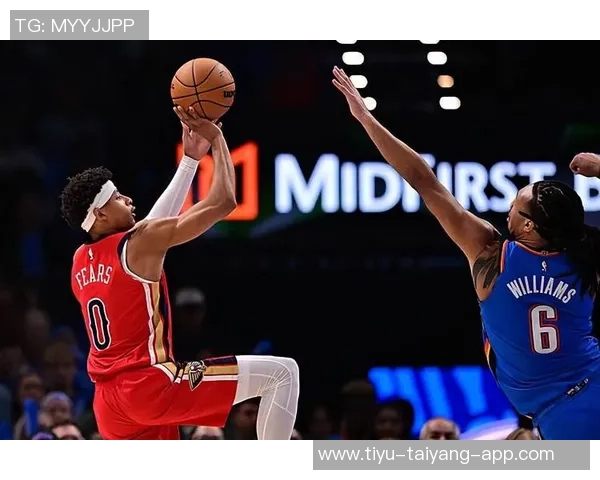 鹈鹕新秀费尔斯展示个性风格DIY克罗心主题球鞋引发关注